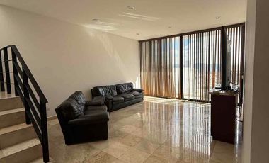 AMPLIA CASA EN VENTA