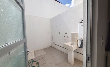 Venta de Casa al Sur de la Cd. Fracc. Mangata Residencial a 3 min de SAMS del Sur, Vigilancia las 24 hrs