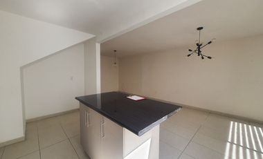 Venta de Casa al Sur de la Cd. Fracc. Mangata Residencial a 3 min de SAMS del Sur, Vigilancia las 24 hrs