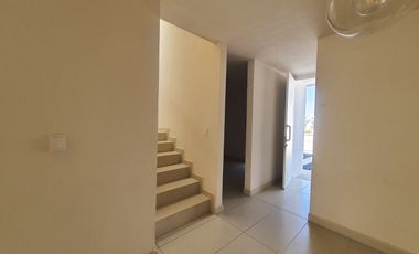 Venta de Casa al Sur de la Cd. Fracc. Mangata Residencial a 3 min de SAMS del Sur, Vigilancia las 24 hrs