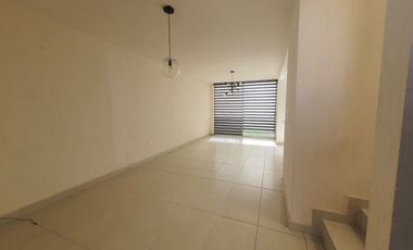 Venta de Casa al Sur de la Cd. Fracc. Mangata Residencial a 3 min de SAMS del Sur, Vigilancia las 24 hrs