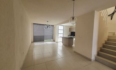 Venta de Casa al Sur de la Cd. Fracc. Mangata Residencial a 3 min de SAMS del Sur, Vigilancia las 24 hrs