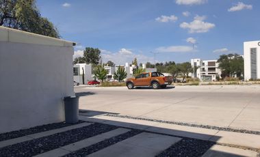 Venta de Casa al Sur de la Cd. Fracc. Mangata Residencial a 3 min de SAMS del Sur, Vigilancia las 24 hrs