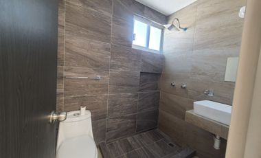 Venta de Casa al Sur de la Cd. Fracc. Mangata Residencial a 3 min de SAMS del Sur, Vigilancia las 24 hrs