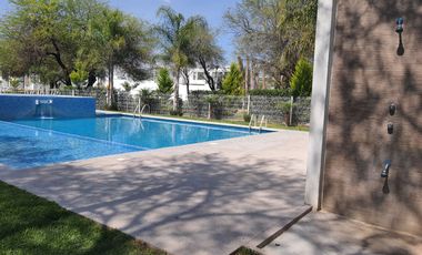 Venta de Casa al Sur de la Cd. Fracc. Mangata Residencial a 3 min de SAMS del Sur, Vigilancia las 24 hrs