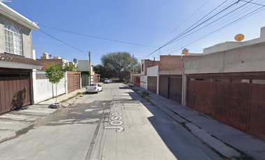 CASA EN VENTA - José María Velasco 420-a, Fraccionamiento Lomas de Santa Anita, 20164 Aguascalientes, Ags.