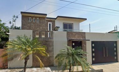 CASA HERMOSA EN MICHOACAN