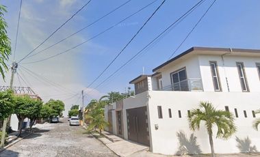 CASA HERMOSA EN MICHOACAN