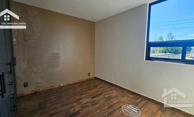 HERMOSA CASA EN FRACCIONAMIENTO ROSSO