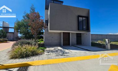 HERMOSA CASA EN FRACCIONAMIENTO ROSSO