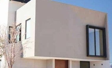 HERMOSA CASA EN FRACCIONAMIENTO ROSSO