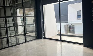 Bodega Moderna En Business Park San Juan Del Río Con Oficinas Equipadas Y Acceso Directo A La Carretera 57 Qro-mex