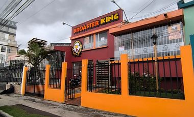 SE ARRIENDA CASA COMERCIAL