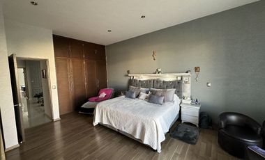 CASA EN VENTA EN CUMBRES DEL LAGO JURIQUILLA
