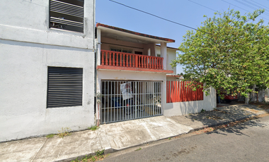 Casa en Venta en Floresta, Veracruz – Acogedora, Bien Ubicada y con Gran Plusvalía