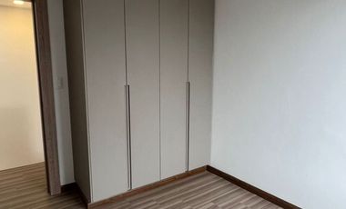 Venta de Casa, Cuenca sector los Cerezos