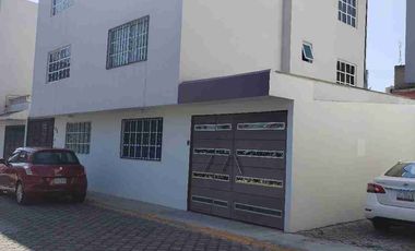 VENTA CASA!!! Cerca de dirección General de Seguridad Ciudadana y Vital de Coacalco Colegio Las Américas a 5 minutos Colegio Berriozábal a 5 minutos y Colegio Fadi a 7 minutos cerca de Las plazas de Autoservicios gasolineras comercios