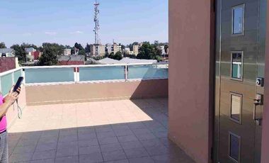 VENTA CASA!!! Cerca de dirección General de Seguridad Ciudadana y Vital de Coacalco Colegio Las Américas a 5 minutos Colegio Berriozábal a 5 minutos y Colegio Fadi a 7 minutos cerca de Las plazas de Autoservicios gasolineras comercios