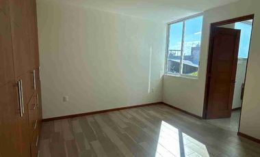 Casa En Venta con Recámara en planta baja atrás de la Pepsi