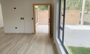 Lujosa villa en venta por estrenar  Challuabamba - Cuenca