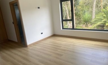 Lujosa villa en venta por estrenar  Challuabamba - Cuenca