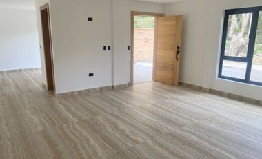 Lujosa villa en venta por estrenar  Challuabamba - Cuenca
