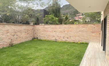Lujosa villa en venta por estrenar  Challuabamba - Cuenca