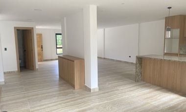 Lujosa villa en venta por estrenar  Challuabamba - Cuenca