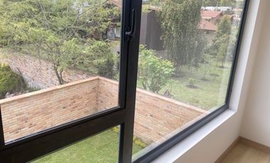 Lujosa villa en venta por estrenar  Challuabamba - Cuenca