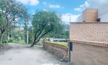 Lujosa villa en venta por estrenar  Challuabamba - Cuenca