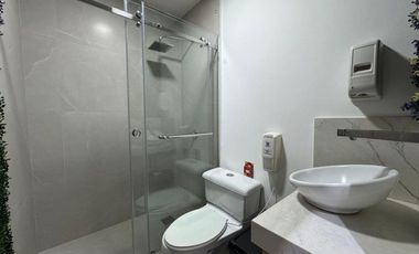 CLÍNICA EN VENTA – TORRE MÉDICA SOLARIS, FRENTE AL MALL DEL SOL.