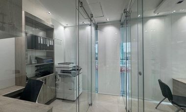 CLÍNICA EN VENTA – TORRE MÉDICA SOLARIS, FRENTE AL MALL DEL SOL.
