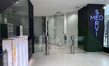CLÍNICA EN VENTA – TORRE MÉDICA SOLARIS, FRENTE AL MALL DEL SOL.