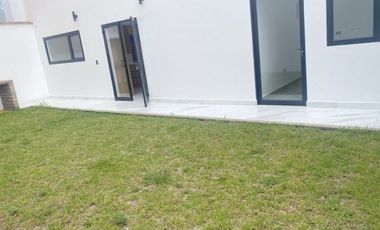 Lujosa villa en venta por estrenar Challuabamba - Cuenca