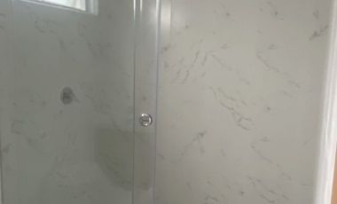 Lujosa villa en venta por estrenar Challuabamba - Cuenca