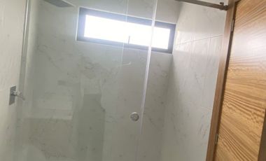 Lujosa villa en venta por estrenar Challuabamba - Cuenca