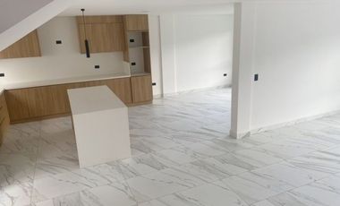 Lujosa villa en venta por estrenar Challuabamba - Cuenca