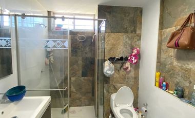 CÓD. 1311. CASA DE DOS PISOS A LA VENTA EN LA ZONA NORTE DE VALLEDUPAR.