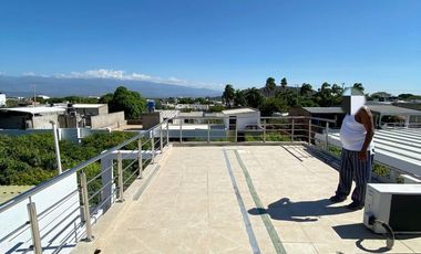 CÓD. 1311. CASA DE DOS PISOS A LA VENTA EN LA ZONA NORTE DE VALLEDUPAR.