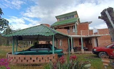 Lote en venta en Chinauta – 24.873 m² sobre vía principal, ideal para inversión