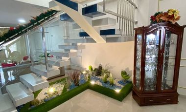 CÓD. 1312. CASA DE DOS PISOS EN SECTOR DE LA PEDREGOSA EN VALLEDUPAR.