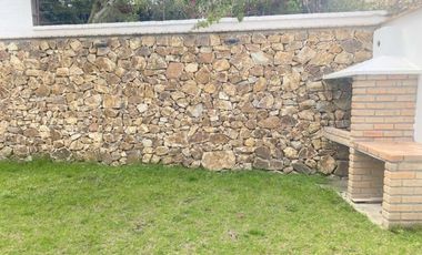 Lujosa villa en venta por estrenar Challuabamba - Panamericacna Norte - Cuenca