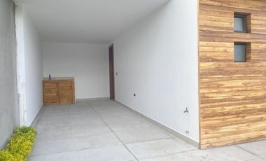 Lujosa villa en venta por estrenar Challuabamba - Panamericacna Norte - Cuenca