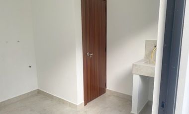 Lujosa villa en venta por estrenar Challuabamba - Panamericacna Norte - Cuenca