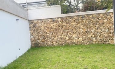 Lujosa villa en venta por estrenar Challuabamba - Panamericacna Norte - Cuenca