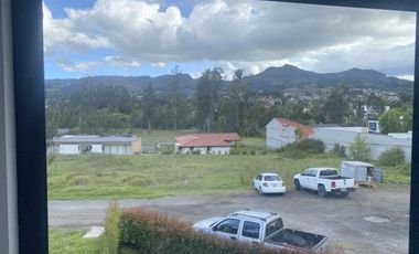 Lujosa villa en venta por estrenar Challuabamba - Panamericacna Norte - Cuenca