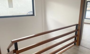 Lujosa villa en venta por estrenar Challuabamba - Panamericacna Norte - Cuenca