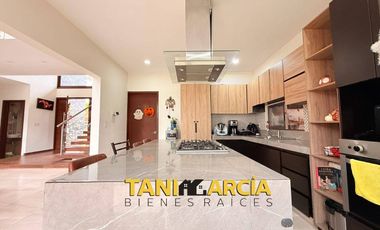 Vendo Propiedad de 981 m2 de terreno, Zona Los Pinos en Fortín.
