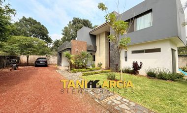 Vendo Propiedad de 981 m2 de terreno, Zona Los Pinos en Fortín.