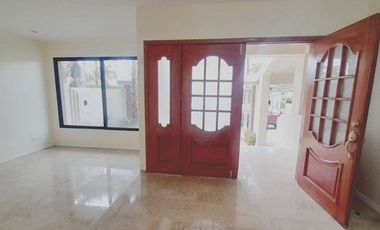 VIA LA COSTA LAGUNA CLUB CON VISTA AL LAGO